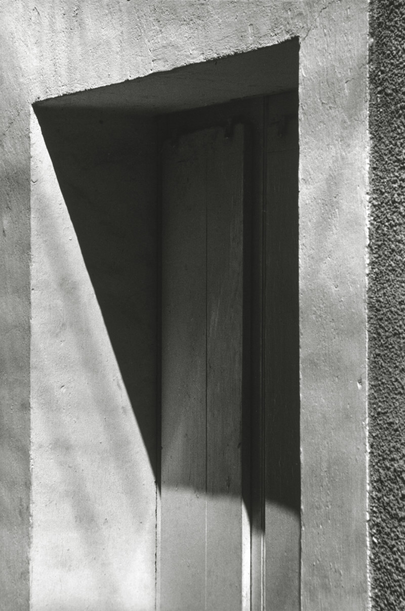 Ellsworth Kelly Photographs エルズワース…ケリー Ellsworth Kelly\u0027s Serene Snapshots of Architectural Details | AnOther
